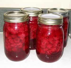 MIY Canned Raspberries