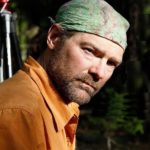 30 Survival Tips From Les Stroud