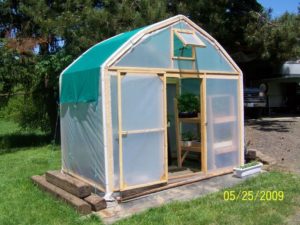 DIY Recycled Carport Greenhouse