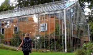 Swedish Home Inside Greenhouse to Grow and Heat Year Round
